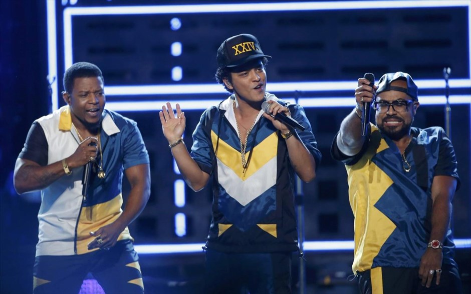 American Music Awards. Ο Bruno Mars στη σκηνή των American Music Awards 2016