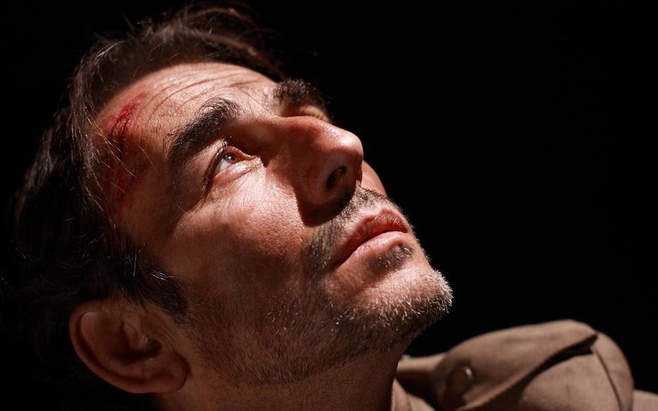 «Μήδεια, κρείσσων των εμών βουλευμάτων». «Μήδεια, κρείσσων των εμών βουλευμάτων»: Βασισμένο στην τραγωδία του Ευριπίδη, «Μήδεια», το ντοκιμαντέρ &nbsp;του Νίκου Γραμματικού, διαδραματίζεται στους δρόμους της σύγχρονης Αθήνας και παίρνει τη μορφή μιας σχεδόν αστυνομικής έρευνας, στην οποία ντετέκτιβ είναι ο ίδιος ο σκηνοθέτης, που καταγράφει αποκαλυπτικούς διαλόγους με σεναριογράφους, σκηνοθέτες και ηθοποιούς, αλλά και απλούς ανθρώπους.