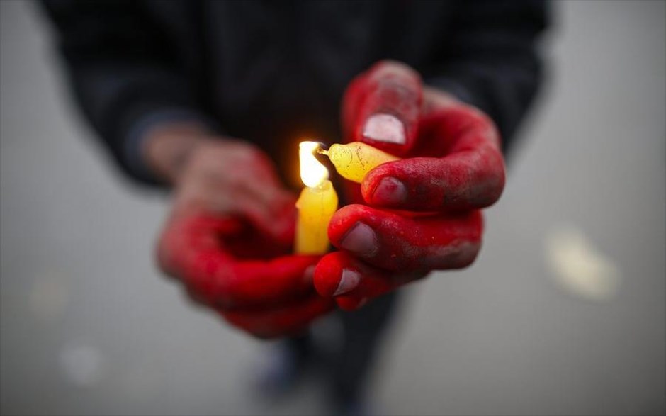 Παγκόσμια Ημέρα κατά του AIDS. Ένα παιδί από το 