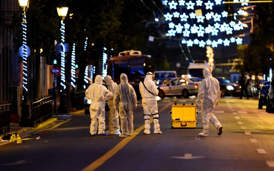 Υπουργείο Εργασίας - Βόμβα - Πυροτεχνουργοί. 