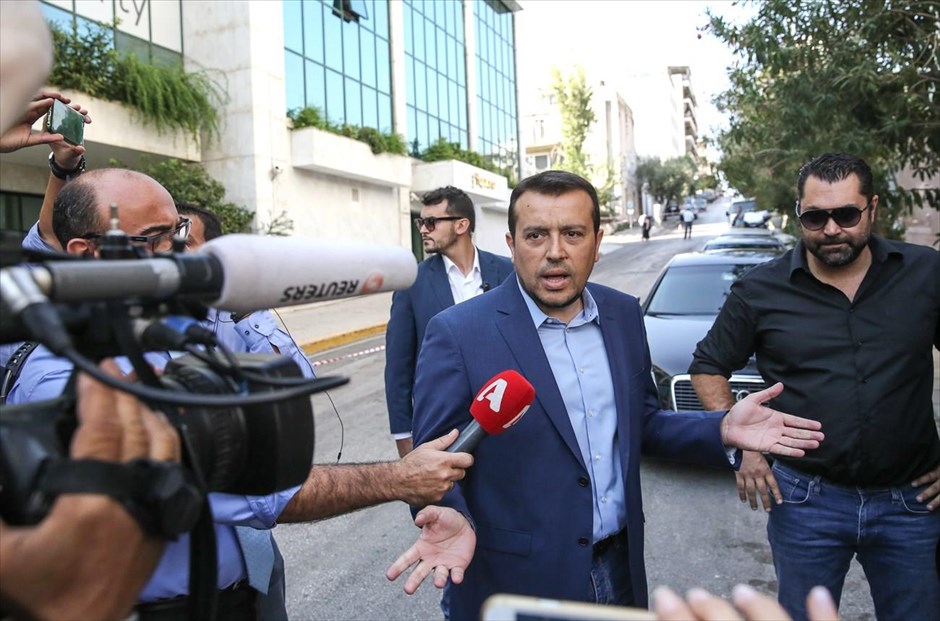 POY2016. Ο τότε υπουργός Επικρατείας Νίκος Παππάς φτάνει στη Γενική Γραμματεία Ενημέρωσης, κατά την&nbsp;πρώτη ημέρα της διαδικασίας δημοπρασίας των τεσσάρων τηλεοπτικών αδειών εθνικής εμβέλειας (30 Αυγούστου).&nbsp;