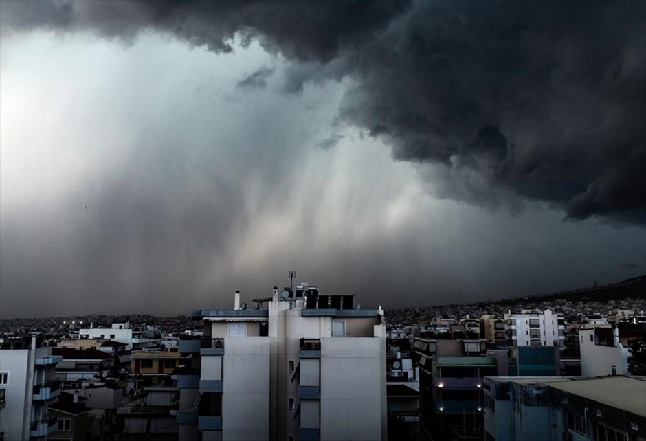 POY2016. Ισχυρή βροχόπτωση και χαλάζι στην Αθήνα την Τετάρτη, 29 Ιουνίου.