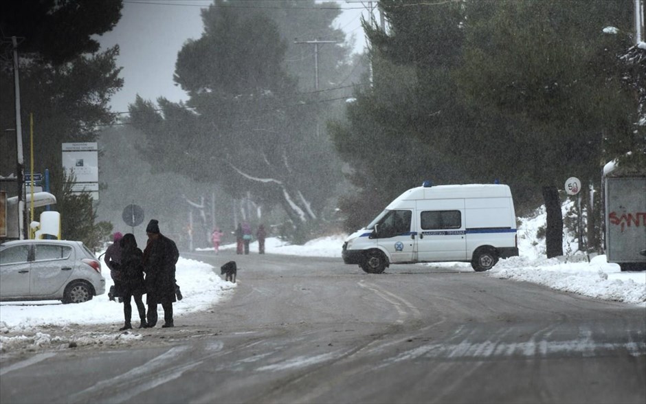 Χιόνι - χιονόπτωση - κρύο - καιρός - Αττική - Διόνυσος - λ. Πεντέλης. Στιγμιότυπο από το Διόνυσο