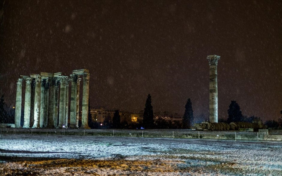 Χιόνι - χιονόπτωση - κρύο - καιρός - Αττική. 