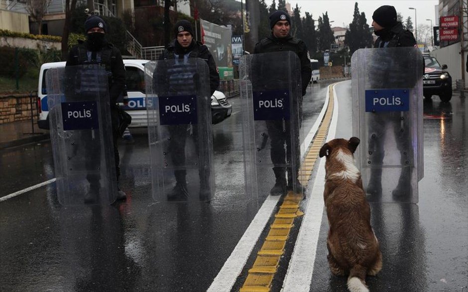 Κωνσταντινούπολη - επίθεση σε νυχτερινό κέντρο. 