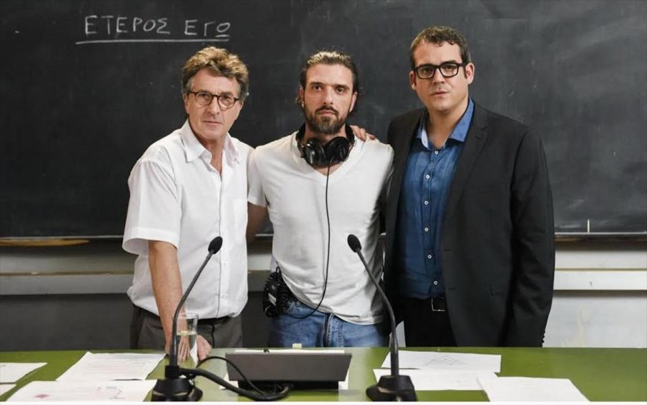 «Έτερος εγώ». Στο αστυνομικό θρίλερ μυστηρίου του Σωτήρη Τσαφούλια, «Έτερος εγώ», πέντε δολοφονίες με κοινό χαρακτηριστικό τα αρχαία ρητά του Πυθαγόρα στους τόπους των εγκλημάτων, μπαίνουν στο μικροσκόπιο ενός καθηγητή εγκληματολογίας, ο οποίος αναλαμβάνει να λύσει το μυστήριο, που τις συνδέει μεταξύ τους.