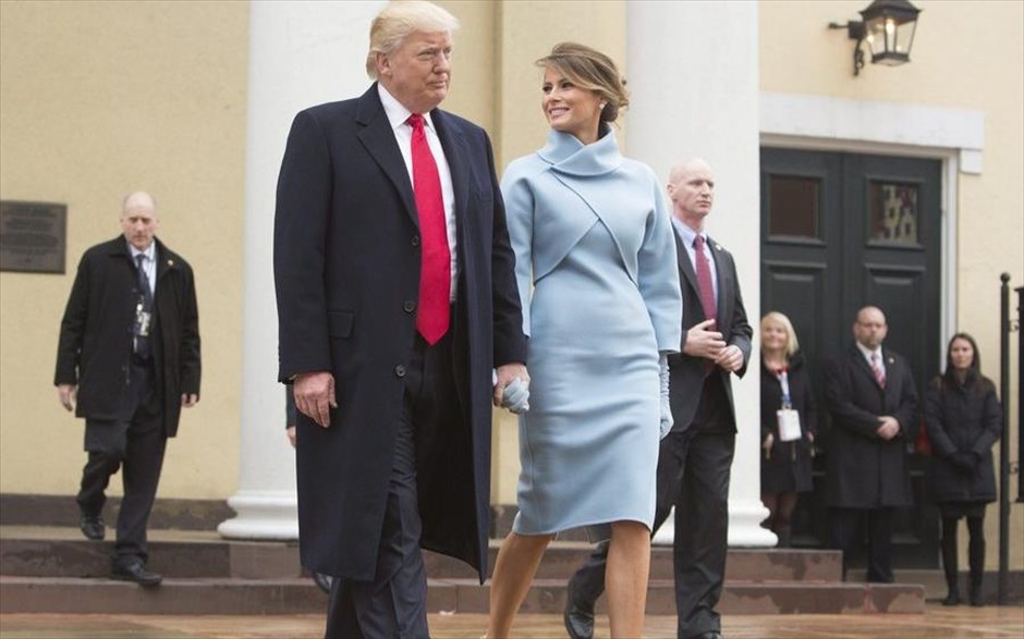 Ντοναλντ και Μελάνια Τραμπ. Ο Ντόναλντ Τραμπ με τη σύζυγο του Μελάνια, φτάνουν στον Λευκό Οίκο.