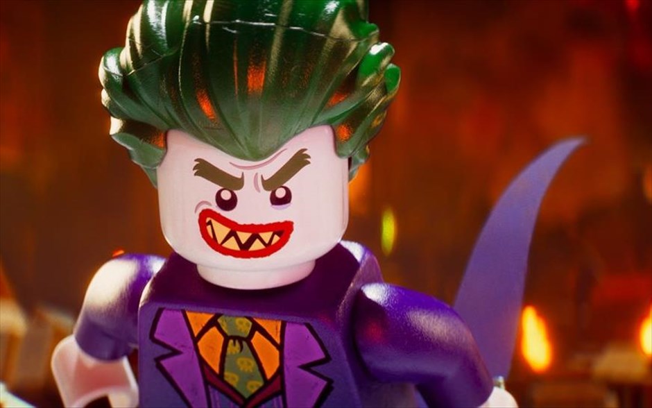  H ταινία LEGO Batman. «H ταινία LEGO Batman»: Διατηρώντας το τολμηρό χιούμορ που την έκανε παγκόσμιο φαινόμενο, η «Ταινία LEGO» επιστρέφει με πρωταγωνιστή της, αυτήν τη φορά, τον Μπάτμαν, μέσα από την περιπέτεια κινουμένων σχεδίων του Κρις ΜακΚέι. Στο Γκόθαμ, ζυμώνονται μεγάλες αλλαγές, κι αν ο LEGO Μπάτμαν θέλει να σώσει την πόλη από την εχθρική κατάληψη του Τζόκερ, πρέπει να αφήσει το μοτίβο του μοναχικού εκδικητή και να μάθει να συνεργάζεται με άλλους.