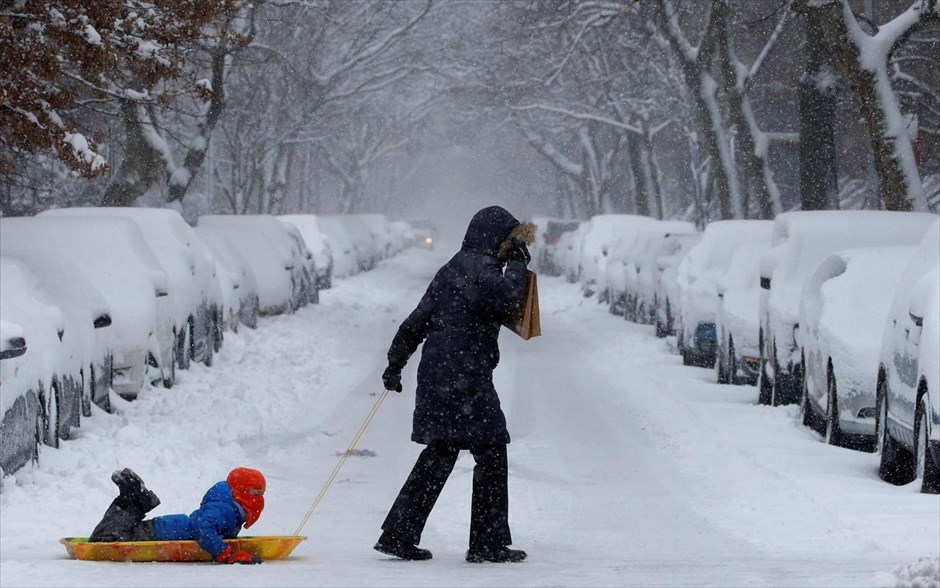 ΗΠΑ - χιονοθύελλα - χιόνι. Μπρούκλιν, Νέα Υόρκη