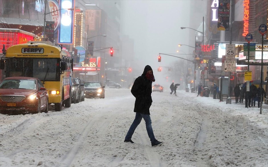 Χιόνι - Κακοκαιρία - ΗΠΑ. H Times Square.