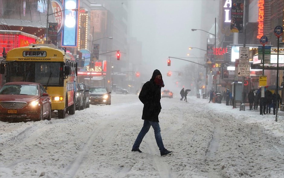 Χιόνι - Κακοκαιρία - ΗΠΑ. H Times Square.