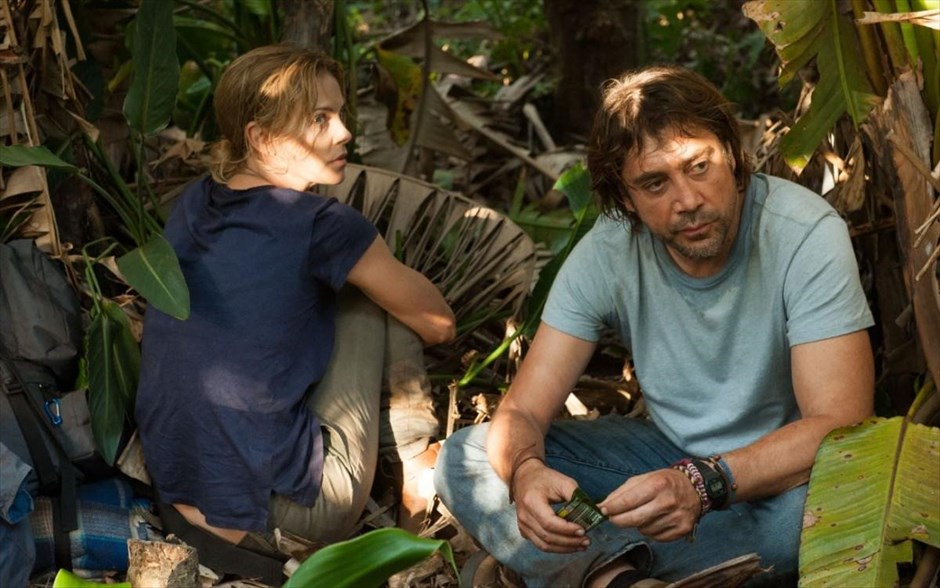 «The last face». «The last face»: O - βραβευμένος με δύο Όσκαρ - Σον Πεν σκηνοθετεί ένα χρονικό πολέμου και έρωτα, με πρωταγωνιστές τους - επίσης βραβευμένους με Όσκαρ - Σαρλίζ Θερόν και Χαβιέ Μπαρδέμ και τους Ζαν Ρενό, Αντέλ Εξαρχόπουλος και Τζάρεντ Χάρις. Ντυμένη με τη μουσική τού - βραβευμένου με Όσκαρ - Χανς Ζίμερ, η ιστορία διαδραματίζεται στην ταλαιπωρημένη από τον πόλεμο Λιβερία, όπου, κάτω από τρομακτικά δύσκολες συνθήκες, η διευθύντρια ενός διεθνούς Οργανισμού ανθρωπιστικής βοήθειας και ένα μέλος των Γιατρών του Κόσμου, πρέπει να βρουν έναν τρόπο να κρατήσουν τη σχέση τους ζωντανή, καθώς το πάθος τους για την αξία της ανθρώπινης ζωής τούς φέρνει σε αντιπαράθεση, λόγω των εκ διαμέτρου αντίθετων απόψεών τους για την επίλυση των συγκρούσεων που τους περιβάλλουν.
