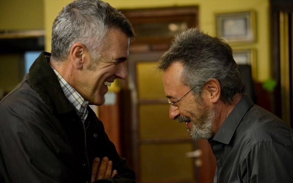 «Ο επιφανής πολίτης». «Ο επιφανής πολίτης»: Ένας Αργεντινός συγγραφέας, που ζει στην Ευρώπη και φτάνει στο αποκορύφωμα της καριέρας του κερδίζοντας το Νόμπελ Λογοτεχνίας, περνά μια κρίση έμπνευσης και ηλικίας.