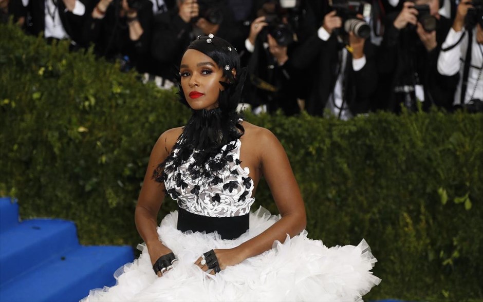 Met Gala 2017. H Τζανέλ Μονά