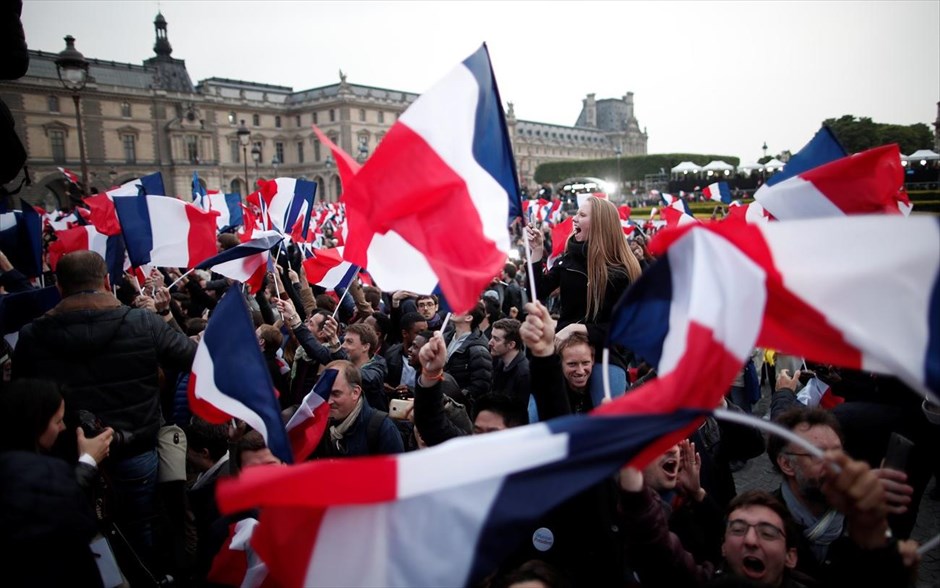 Γαλλικές εκλογές - Πανηγυρισμοί. Πανηγυρισμοί στο Παρίσι