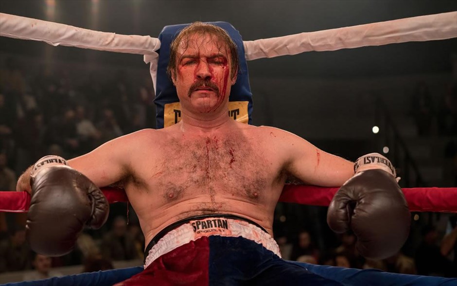 «Chuck: Η ιστορία του πραγματικού Rocky Balboa». Το βιογραφικό δράμα&nbsp;«Chuck: Η ιστορία του πραγματικού Rocky Balboa», ενός πωλητή αλκοολούχων ποτών, ο οποίος κατάφερε να αντέξει 15 γύρους στο Παγκόσμιο Πρωτάθλημα Βαρέων Βαρών του 1975 εναντίον του διασημότερου μποξέρ όλων των εποχών, Μοχάμεντ Άλι, και ενέπνευσε το πολλών δισεκατομμυρίων franchise του «Rocky».