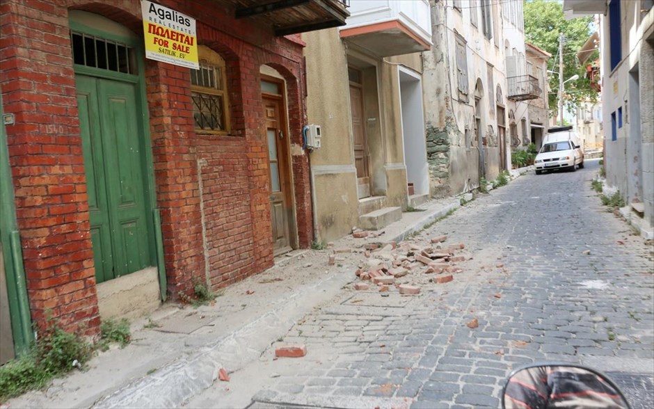 Ζημιές στη νότια Λέσβο από τα 6,1 Ρίχτερ. Πλωμάρι