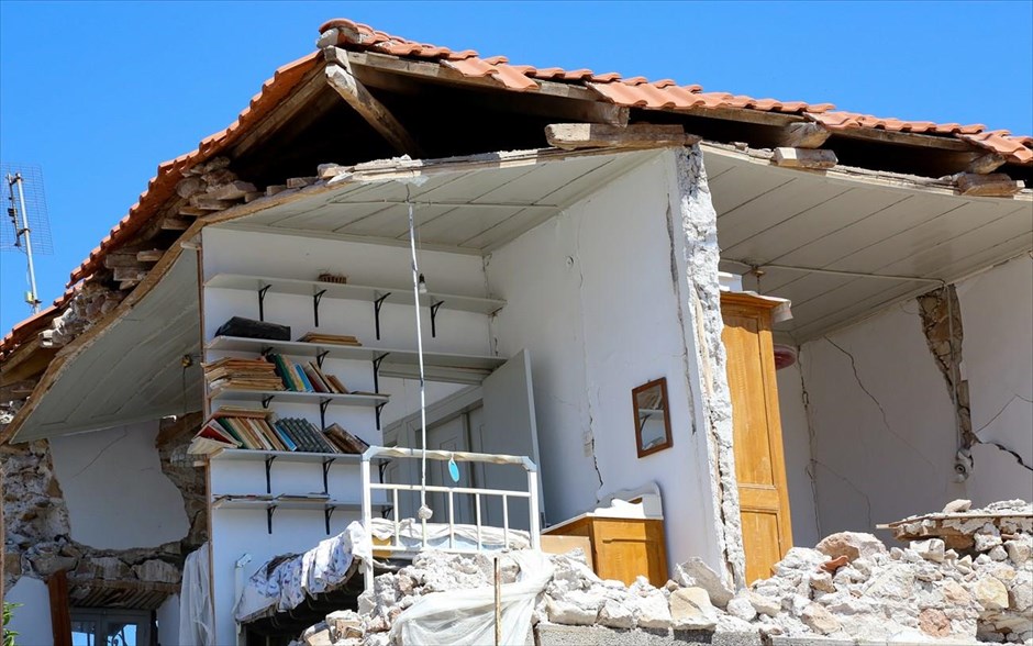 Καταστροφές στη Λέσβο από τον ισχυρό σεισμό. Βρίσα