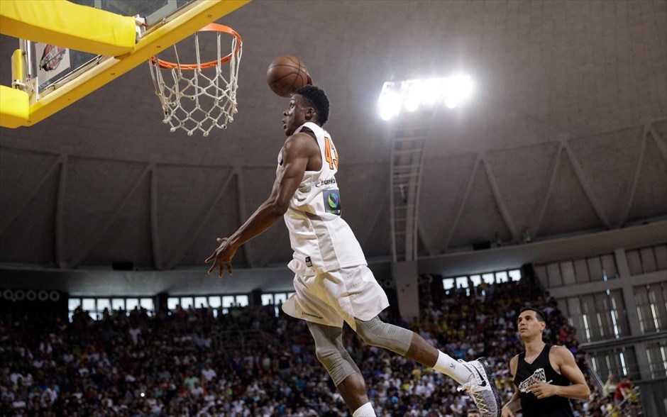Antetokounbros . 