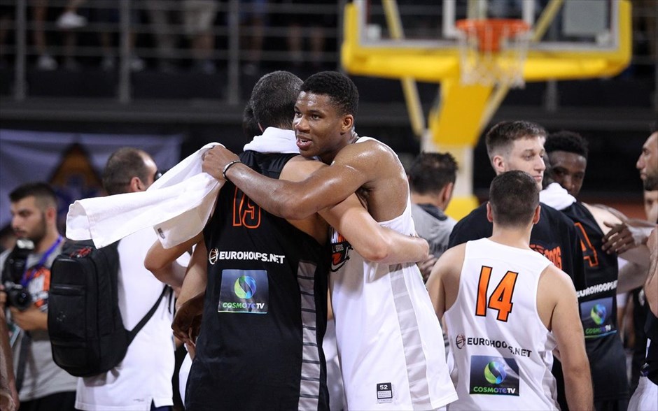 Antetokounbros . 