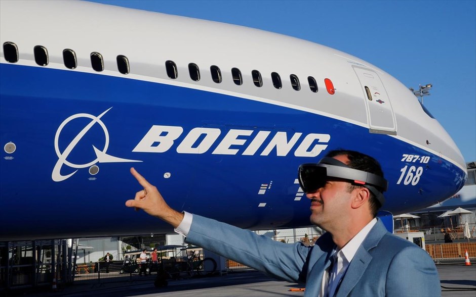 Paris Air Show  . 