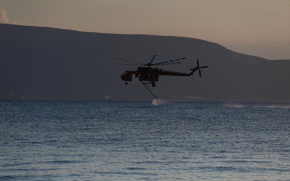 Πυρκαγιά στον Βαρνάβα Αττικής #3. 