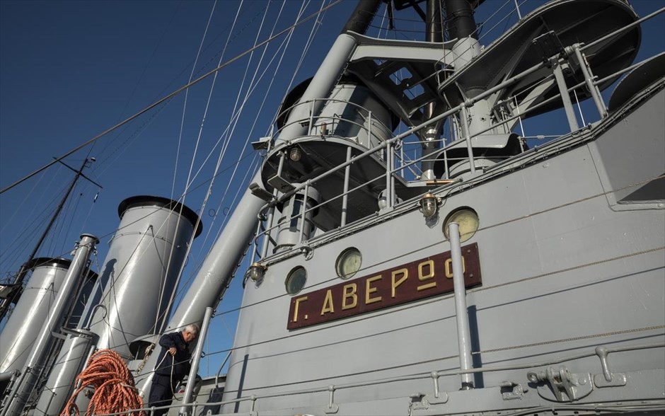 Ξενάγηση στο εσωτερικό του Θ/Κ Γεώργιος Αβέρωφ. 