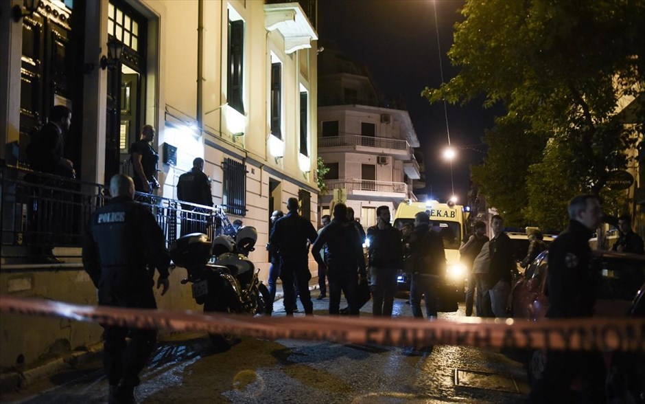 Ασθενοφόρο- αστυνομία- περιπολικό-  Δολοφονία Ζαφειρόπουλου. 
