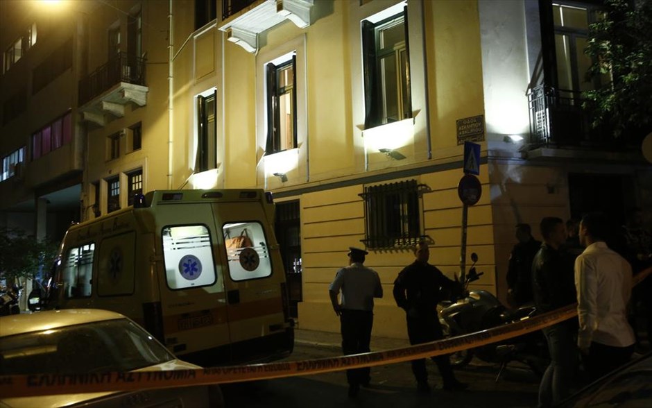 Ασθενοφόρο- αστυνομία- περιπολικό-  Δολοφονία Ζαφειρόπουλου. 