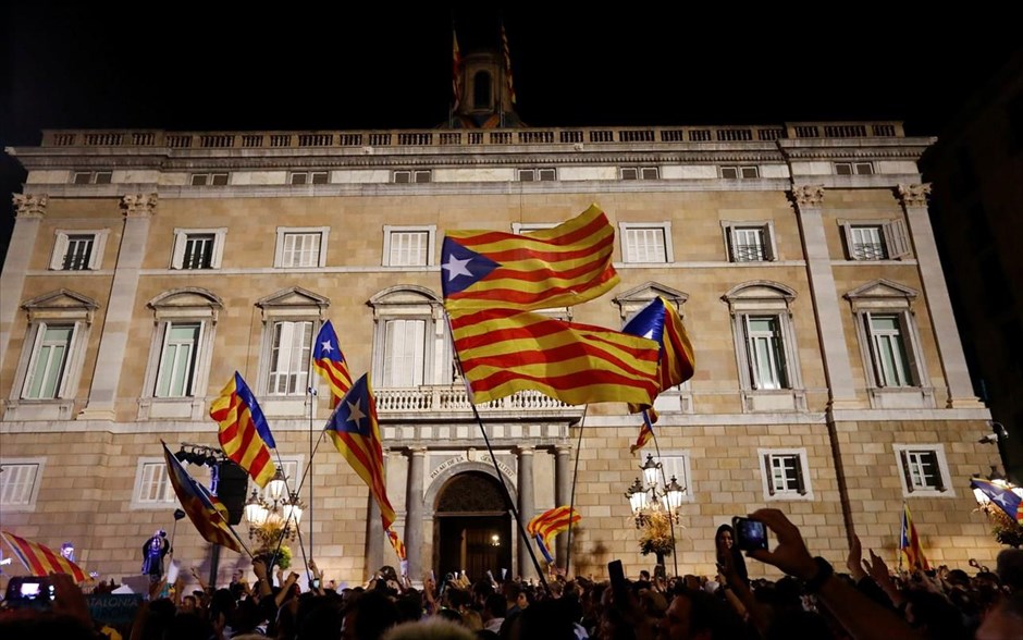 Καταλονία - Ανεξαρτησία - Ισπανία - Κοινοβούλιο - ανεξαρτησία της Καταλονίας από την Ισπανία. 