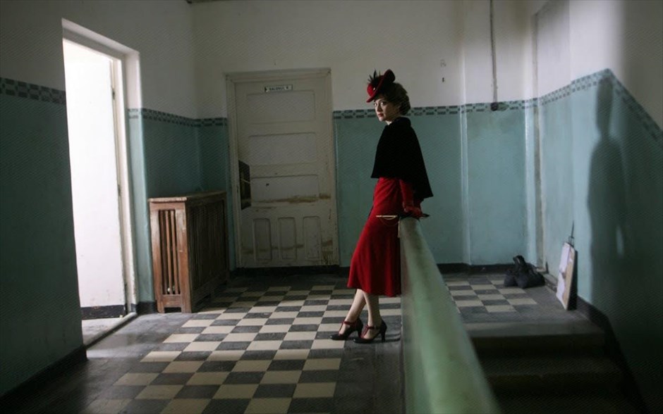 Σημαδεμένες καρδιές - Σινεμά. «Σημαδεμένες καρδιές»: Βασισμένο στο έργο του ποιητή Μαξ Μπλέτσερ, το ρουμανικό δράμα εποχής του Ράντου Ζούντε μάς μεταφέρει στο 1937, στις ακτές της Μαύρης Θάλασσας, όπου βρίσκεται για θεραπεία μιας σοβαρής ασθένειας ένας νεαρός συγγραφέας.
