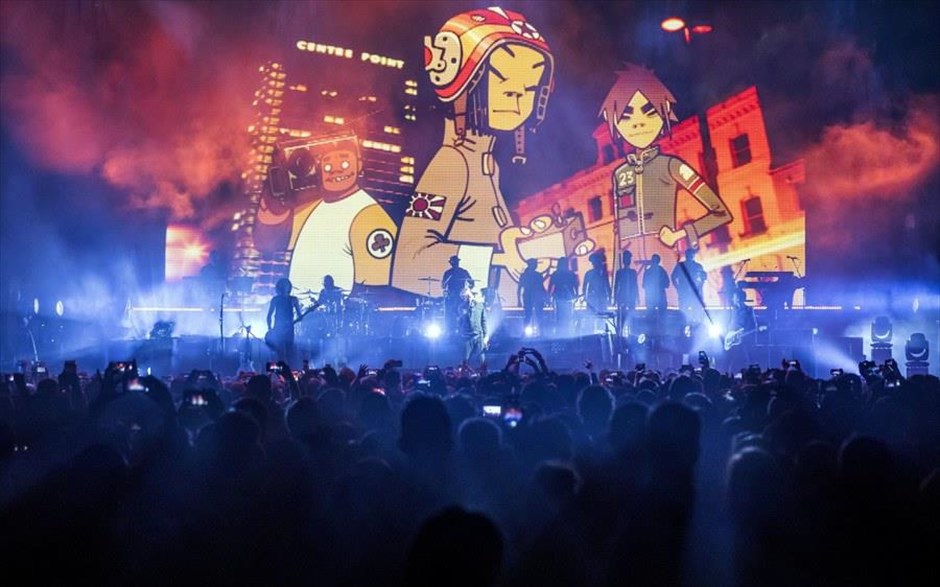 Συναυλία των Gorillaz στη Βουδαπέστη. Στιγμιότυπο από συναυλία του συγκροτήματος Gorillaz, στο στάδιο Papp Laszlo Budapest Sports Arena, στη Βουδαπέστη, στην Ουγγαρία, στο πλαίσιο της περιοδείας τους Humanz-Tour 2017.