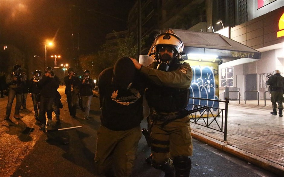 Επεισόδια -Πολυτεχνείο . 
