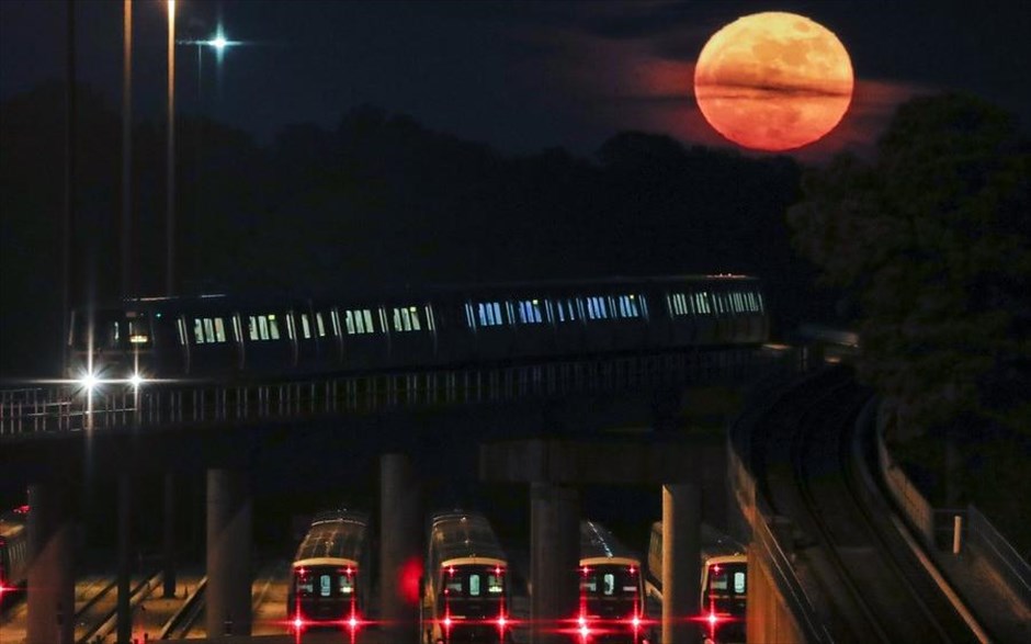 Υπό το φως της «σούπερ Σελήνης». Τζόρτζια&nbsp;, ΗΠΑ