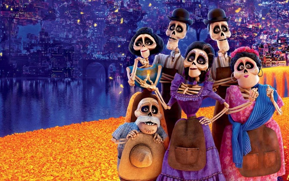 Coco: Το Γεύμα του Δάντη - Μία σύντομη ιστορία. Επηρεασμένη από τη μεξικανική παράδοση, η περιπέτεια φαντασίας κινουμένων σχεδίων των Λι Άνκριτς και Άντριαν Μολίνα, που έχει ήδη γνωρίσει τεράστια επιτυχία παγκοσμίως, διαδραματίζεται στον κόσμο των νεκρών.