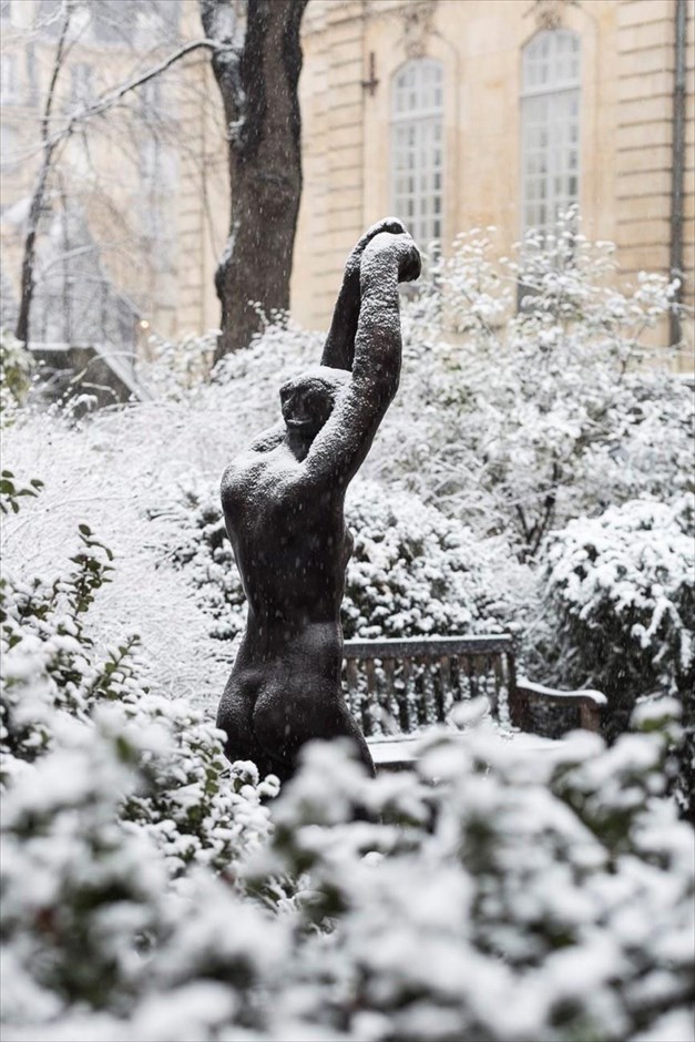 Παρίσι - χιόνι. Jardin du musée Rodin
