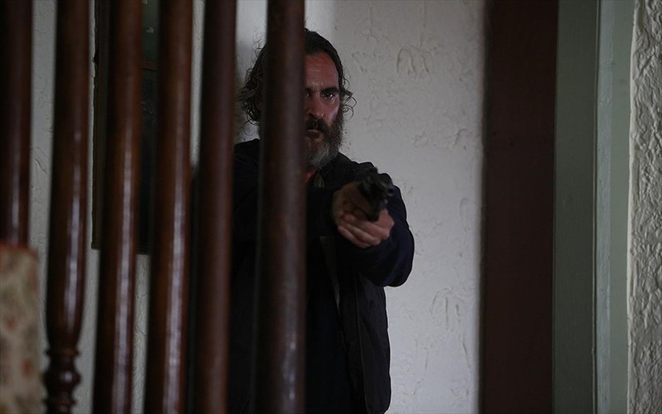 Δεν ήσουν ποτέ εδώ. Στο θρίλερ μυστηρίου της Λιν Ράμσεϊ, με τους Χοακίν Φίνιξ, Εκατερίνα Σαμσόνοφ, Αλεσάντρο Νίβολα, Άλεξ Μανέτ, Τζον Ντόμαν και Τζούντιθ Ρόμπερτς, η προσπάθεια ενός βετεράνου πολέμου να σώσει μια αγνοούμενη κοπέλα από ένα δίκτυο διακίνησης λευκής σάρκας καταλήγει σε λουτρό αίματος.