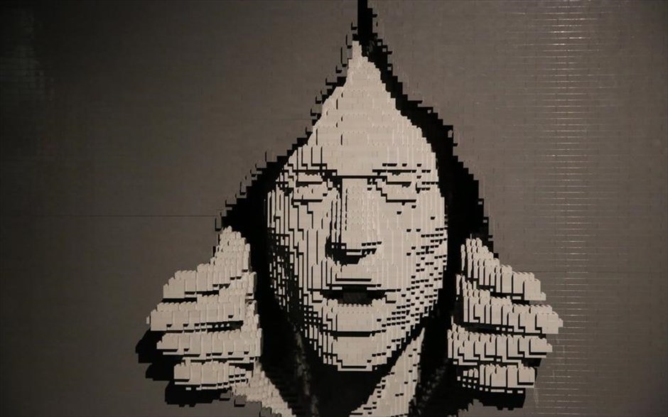 Έργα τέχνης από Lego. Στιγμιότυπο από την έκθεση «The Art Of The Brick. LEGO art» του Αμερικανού καλλιτέχνη Nathan Sawaya, στο Μινσκ. Η έκθεση θα διαρκέσει έως τις 31 Μαΐου.