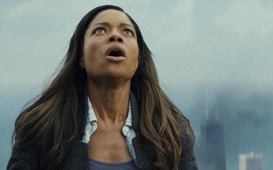 Rampage: Το απόλυτο χάος. Η περιπέτεια επιστημονικής φαντασίας του Μπραντ Πέιτον, που προβάλλεται και σε τρισδιάστατη έκδοση, βασίζεται στο βιντεοπαιχνίδι «Rampage». Με τους Ντουέιν Τζόνσον, Ναόμι Χάρις, Μαλίν Άκερμαν, Τζέικ Λέισι και Τζο Μανγκανιέλο, ένας μοναχικός επιστήμονας αναπτύσσει στενό δεσμό με έναν πανέξυπνο γορίλα, τον οποίο φροντίζει από τη γέννησή του.