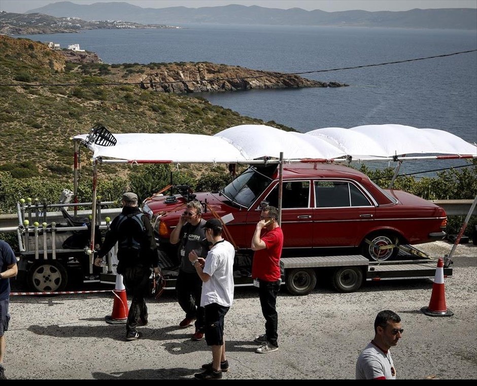 Σούνιο: Καρέ - καρέ τα γυρίσματα του ΒΒC. Γυρίσματα στον αρχαιολογικό χώρο του Σουνίου από τον σκηνοθέτη του Old Boy, Παρκ Τσαν Γουκ, για τη σειρά The Little Drummer Girl του BBC, την Πέμπτη 12 Απριλίου 2018. (EUROKINISSI/ΓΙΩΡΓΟΣ ΚΟΝΤΑΡΙΝΗΣ)