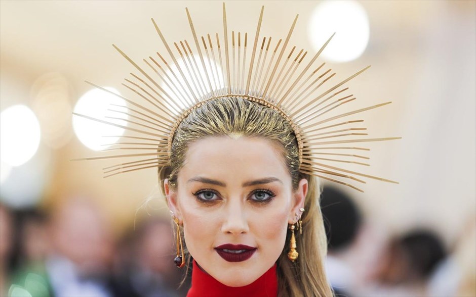 Met Gala: Παρέλαση αστέρων στο κόκκινο χαλί. Άμπερ Χερντ