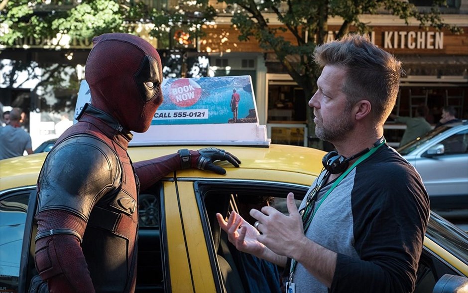 Deadpool 2. Όταν ένας σούπερ - στρατιώτης αναλαμβάνει μια αποστολή δολοφονίας, ο Deadpool αναγκάζεται να αναθεωρήσει τις αξίες του για τη φιλία, την οικογένεια και αυτό που πραγματικά σημαίνει να είσαι ήρωας, διαπιστώνοντας ότι, μερικές φορές, για να κάνεις το σωστό, πρέπει να πολεμήσεις βρώμικα (Deadpool 2).