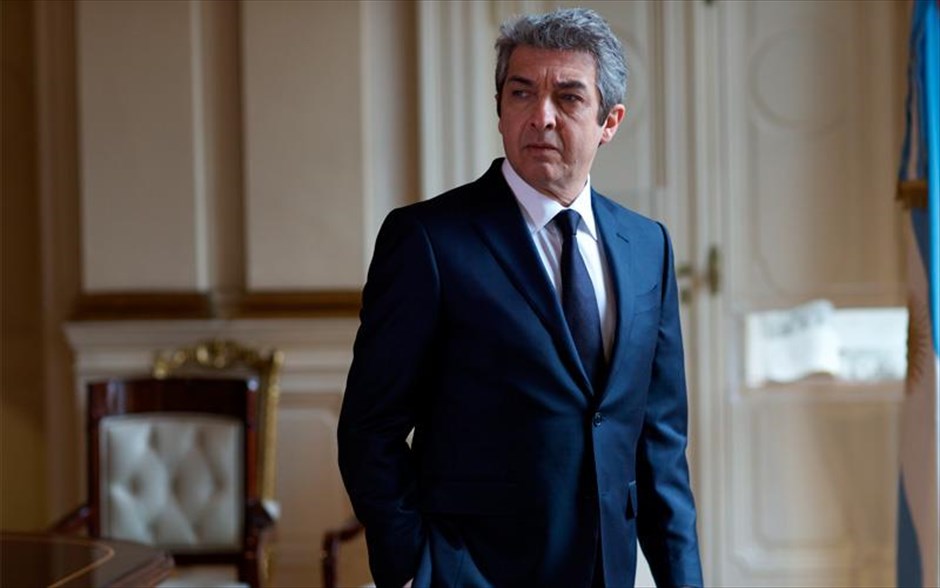Ο πρόεδρος. Ο πρόεδρος:&nbsp;Στο αργεντίνικο πολιτικό θρίλερ του Σαντιάγκο Μίτρε, ο πρόεδρος της Αργεντινής βρίσκεται εγκλωβισμένος ανάμεσα στην πολιτική και την προσωπική του ζωή, κατά τη διάρκεια μιας συνόδου κορυφής σε ένα απομακρυσμένο ξενοδοχείο στην καρδιά των Άνδεων,&nbsp;όπου θα οριστικοποιηθούν περιφερειακές στρατηγικές, γεωπολιτικές συμμαχίες και το φλέγον ζήτημα της διαχείρισης του πετρελαίου της Λατινικής Αμερικής.&nbsp;
