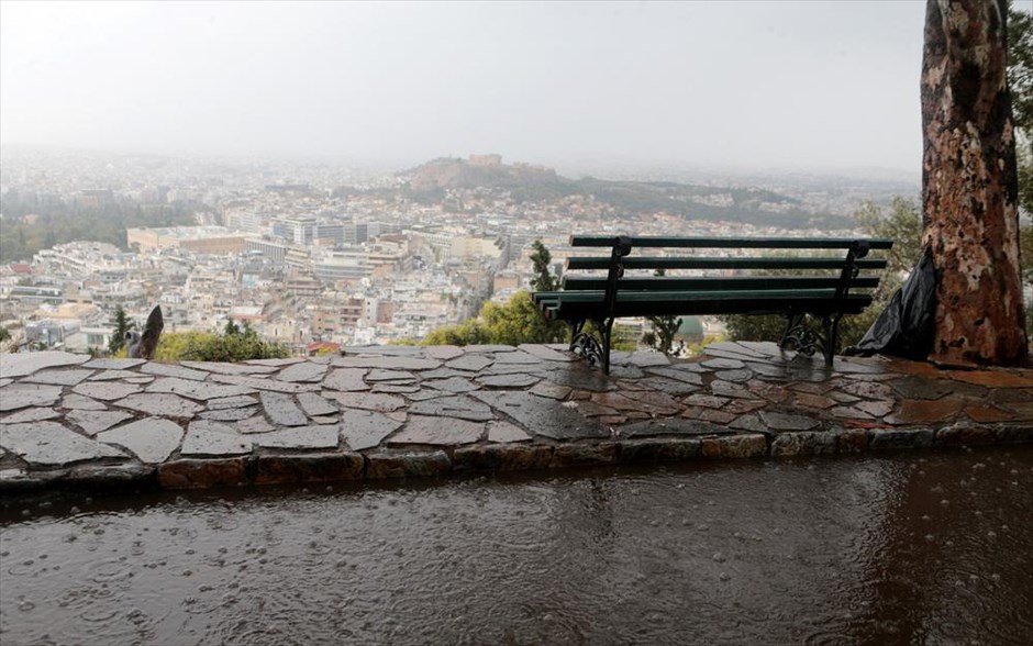 Κακοκαιρία- καιρός- άνεμοι- κύματα- Αθήνα. Λυκαβηττός, Αθήνα