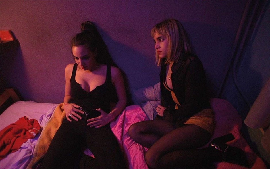 «Climax». Στο νέο φιλμ του Γκασπάρ Νοέ, ένα γκρουπ Γάλλων χορευτών συγκεντρώνονται σ’ ένα κλειστό οικοτροφείο στην καρδιά ενός δάσους, για μια τριήμερη πρόβα και για να μοιραστούν έναν τελευταίο χορό.