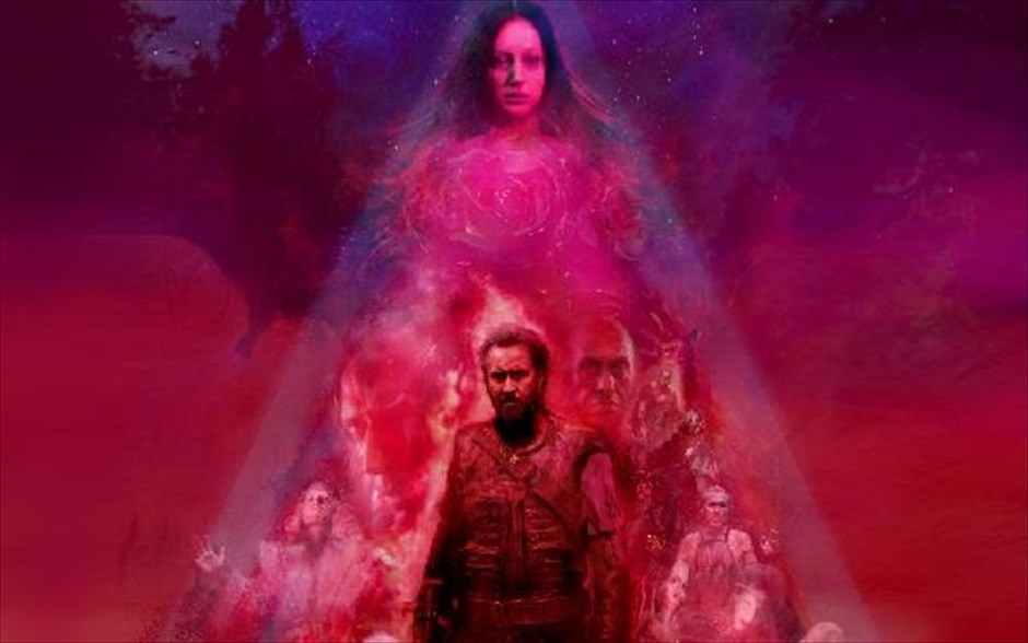 Mandy. Ο Ρεντ και η Μάντι, ένα περιθωριακό και αγαπημένο ζευγάρι, ζουν γαλήνια στο δάσος, μέχρι που το καταφύγιό τους δέχεται ανελέητη επίθεση από μία παρανοϊκή θρησκευτική σέκτα.
