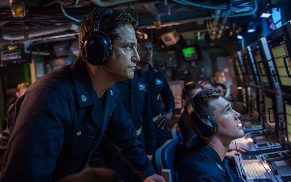 Hunter Killer. Στην υποβρύχια περιπέτεια του Ντόνοβαν Μαρς -με πρωταγωνιστή τον Τζέραρντ Μπάτλερ- ο κυβερνήτης ενός αμερικανικού υποβρυχίου αποστέλλεται σε βαθιά ρωσικά ύδατα για να σώσει τον εκλεγμένο Ρώσο πρόεδρο εν μέσω ενός στρατιωτικού πραξικοπήματος.