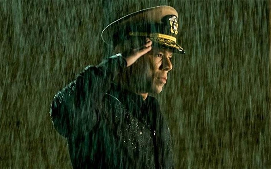 Hunter Killer. Στην υποβρύχια περιπέτεια του Ντόνοβαν Μαρς -με πρωταγωνιστή τον Τζέραρντ Μπάτλερ- ο κυβερνήτης ενός αμερικανικού υποβρυχίου αποστέλλεται σε βαθιά ρωσικά ύδατα για να σώσει τον εκλεγμένο Ρώσο πρόεδρο εν μέσω ενός στρατιωτικού πραξικοπήματος.