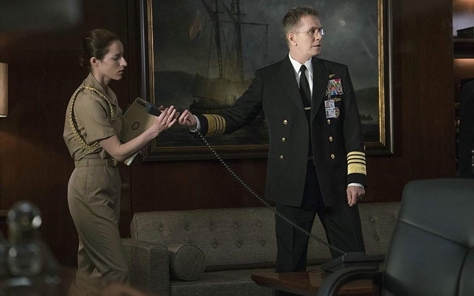 Hunter Killer. Στην υποβρύχια περιπέτεια του Ντόνοβαν Μαρς -με πρωταγωνιστή τον Τζέραρντ Μπάτλερ- ο κυβερνήτης ενός αμερικανικού υποβρυχίου αποστέλλεται σε βαθιά ρωσικά ύδατα για να σώσει τον εκλεγμένο Ρώσο πρόεδρο εν μέσω ενός στρατιωτικού πραξικοπήματος.