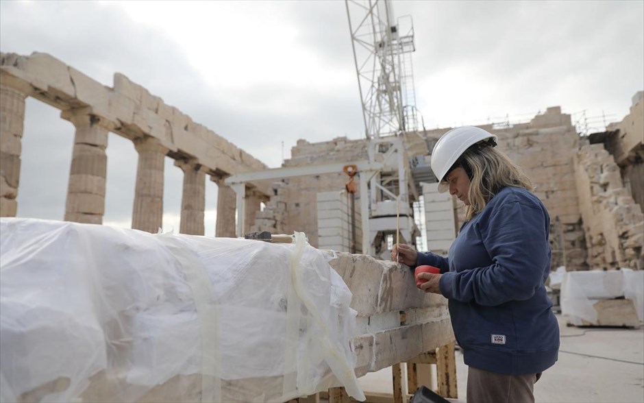 Εργασίες συντήρησης και αποκατάστασης του ναού του Παρθενώνα - Ακρόπολη. 